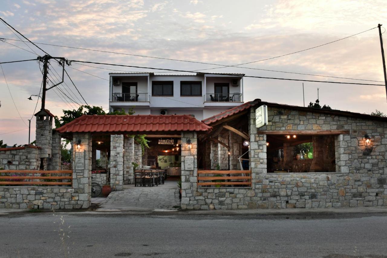 Theano Studios Paralia Sikias Exterior photo