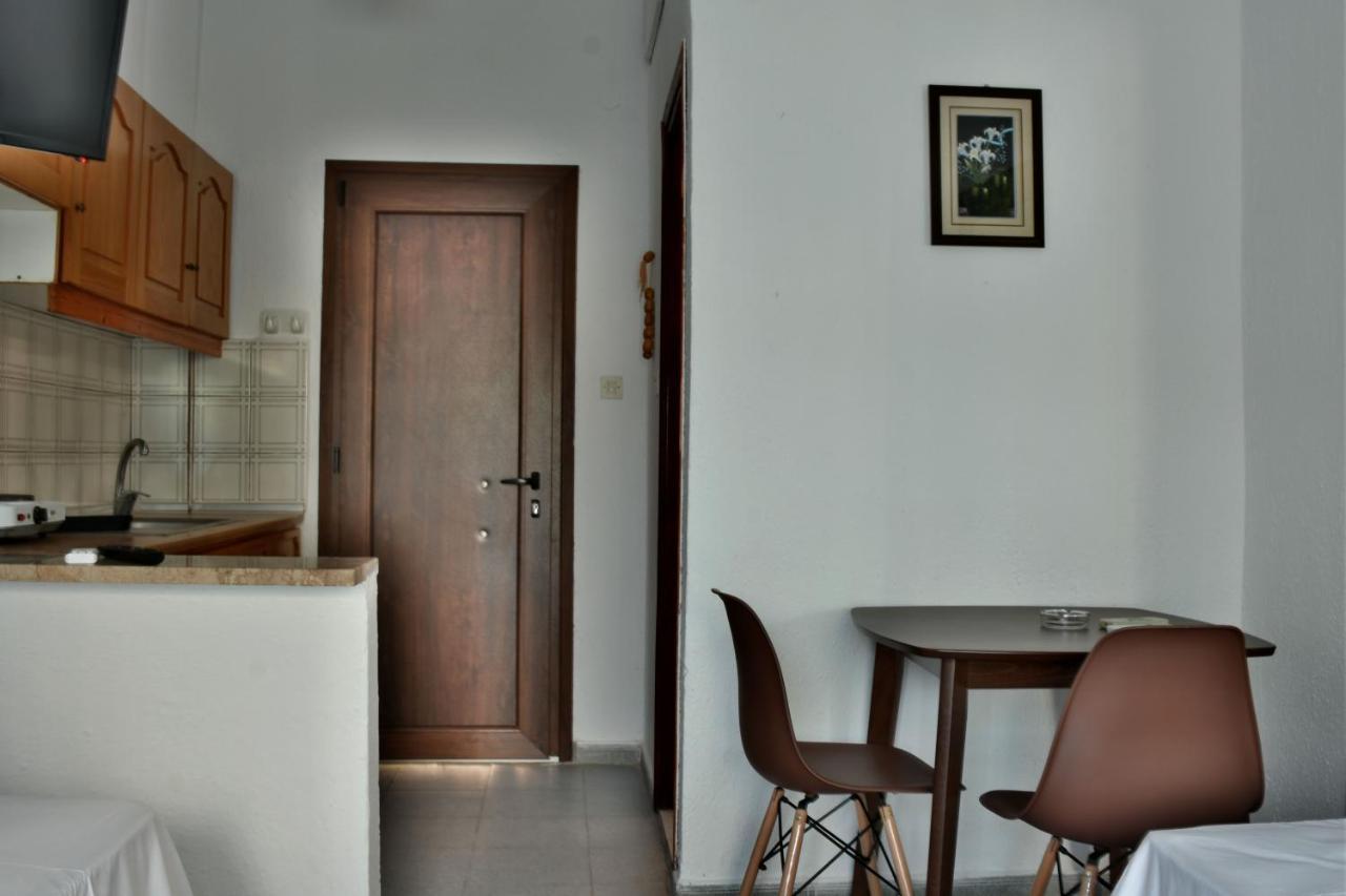 Theano Studios Paralia Sikias Exterior photo