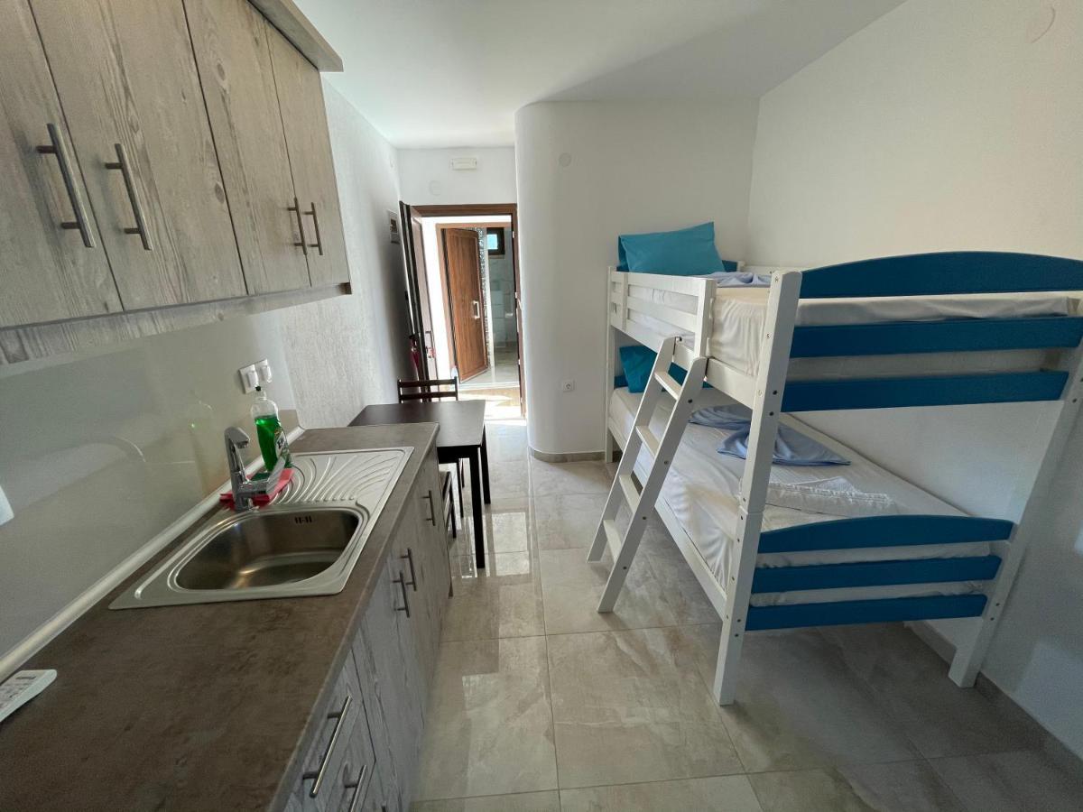 Theano Studios Paralia Sikias Exterior photo