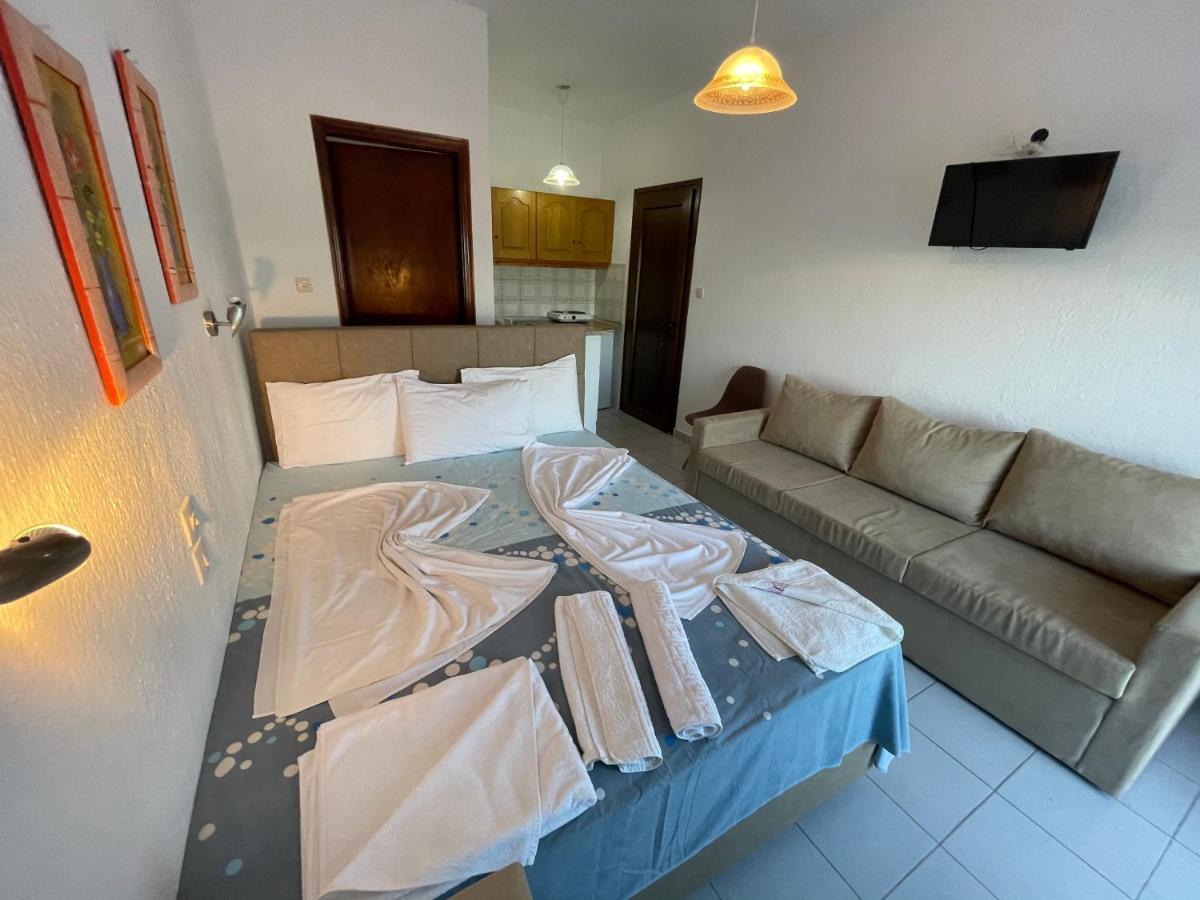 Theano Studios Paralia Sikias Exterior photo