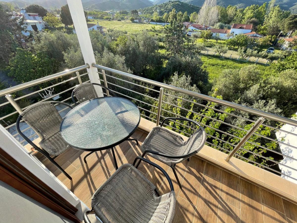 Theano Studios Paralia Sikias Exterior photo