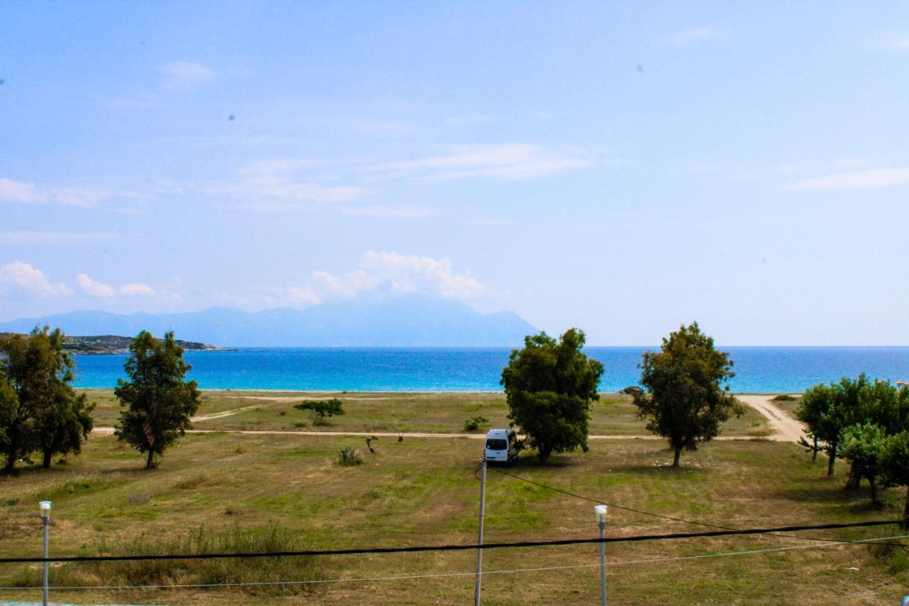 Theano Studios Paralia Sikias Exterior photo